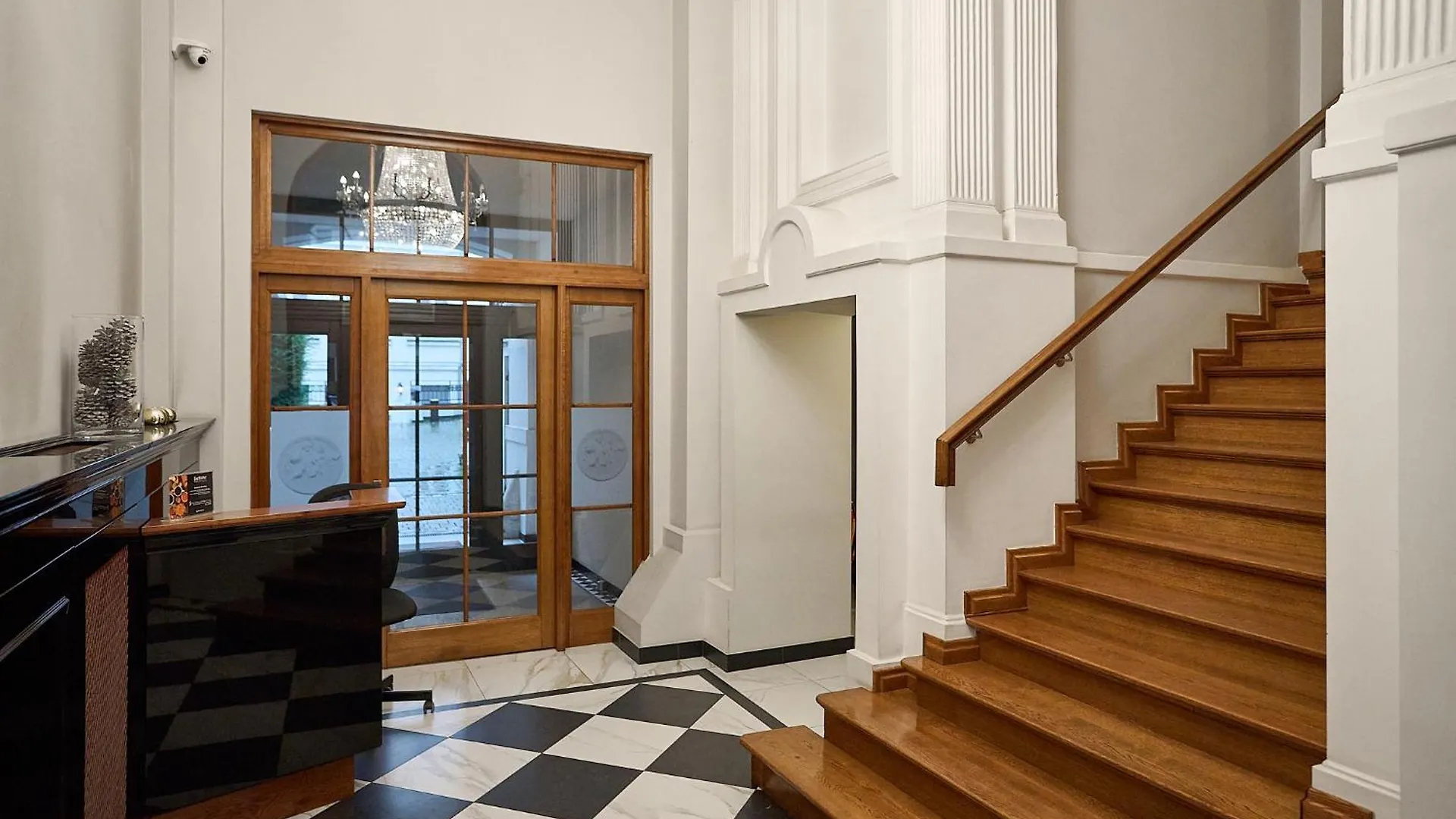 Top Apartment In Luxury Townhouse Poznań